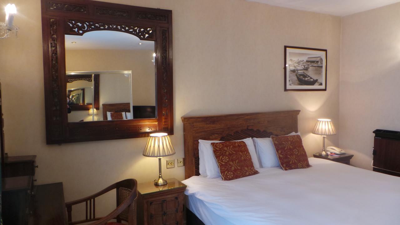The Peacock Townhouse Hotel Kenilworth - Warwick エクステリア 写真